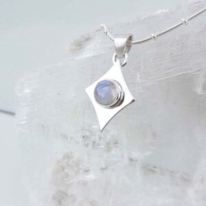 rombo piedra luna